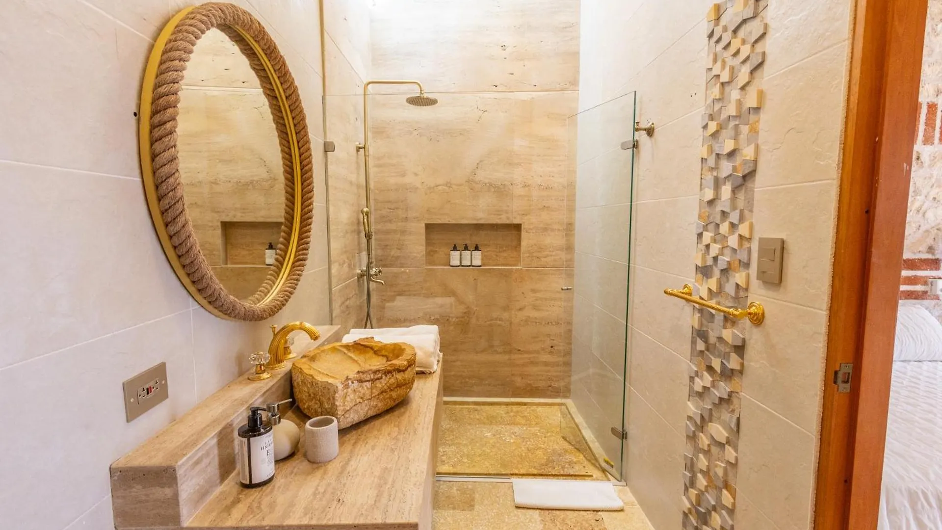 فيلا Casa Beatriz Luxury Colonial House Cartagena بيت للعطل